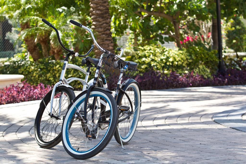 The Regent Grand Hotel Grace Bay Exterior photo